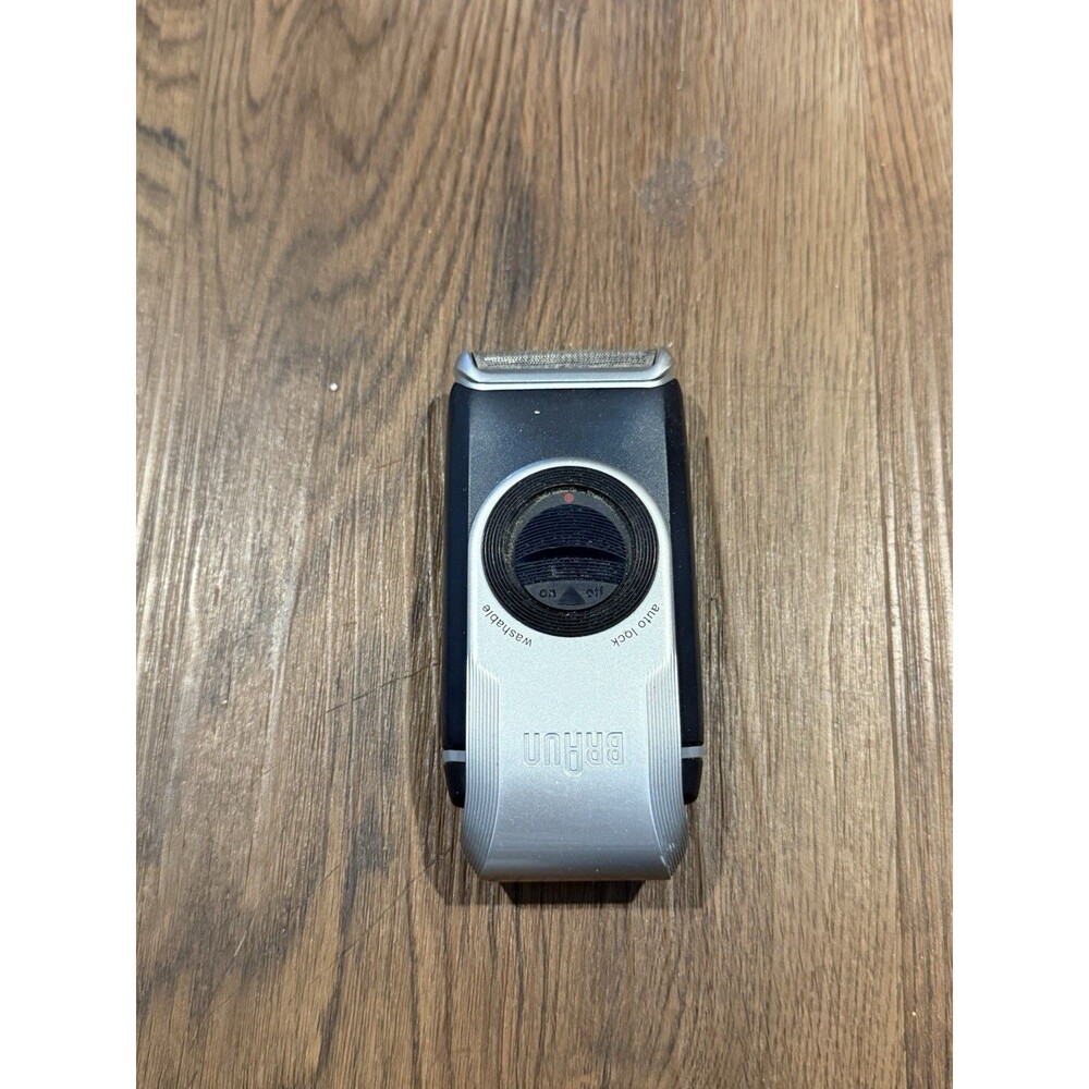 Braun Mobile Shave M-90 Men’s Mobile Electric Shaver